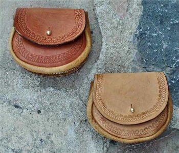 SL1902-Western Shooter's Pouch w/Design